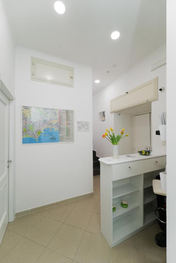 Suite & Luxury Rooms Palazzo Diomede Carafa Napoli Dış mekan fotoğraf