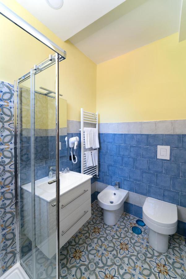 Suite & Luxury Rooms Palazzo Diomede Carafa Napoli Dış mekan fotoğraf